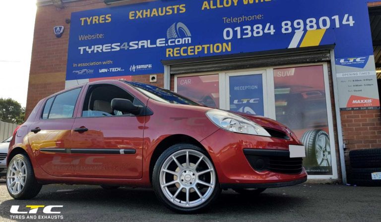 Calibre Neo 17" Alloy Wheels and Tyres for Renault Clio