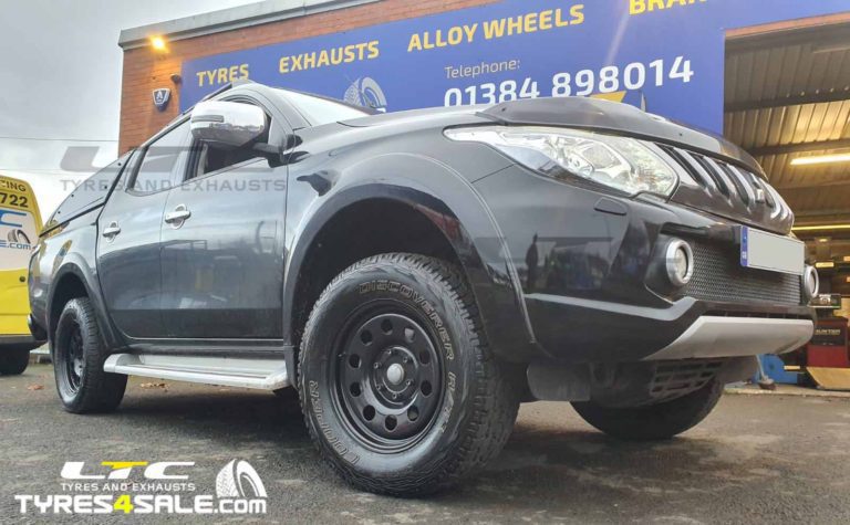 Set of Tuff Torque 17" Black Modular Alloy Wheels for Mitsubishi L200
