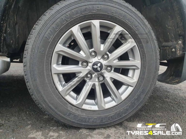 Set of Tuff Torque 17" Black Modular Alloy Wheels for Mitsubishi L200