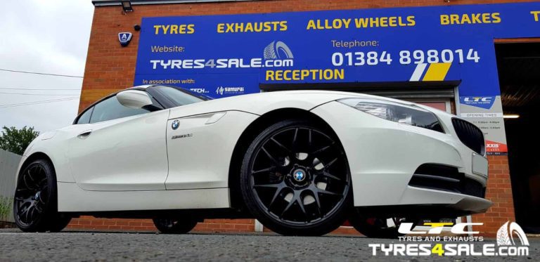 Set of Gloss Black Riva DTM 19" Alloy Wheels for BMW Z4