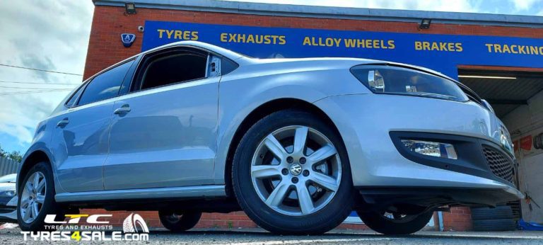 Dezent TZ 17" Alloy Wheels for VW Polo and a set of 215/40 17 Maxxis Tyres