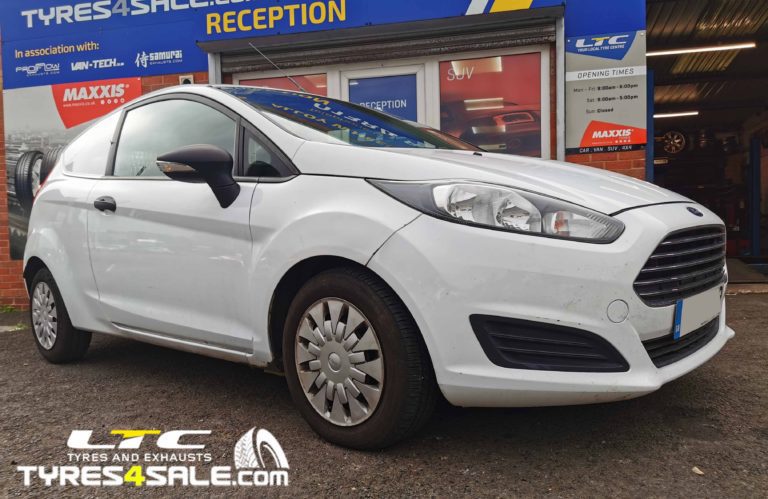 FX004 Alloy Wheels Gloss Balck and Economy Tyres 15" Ford Fiesta