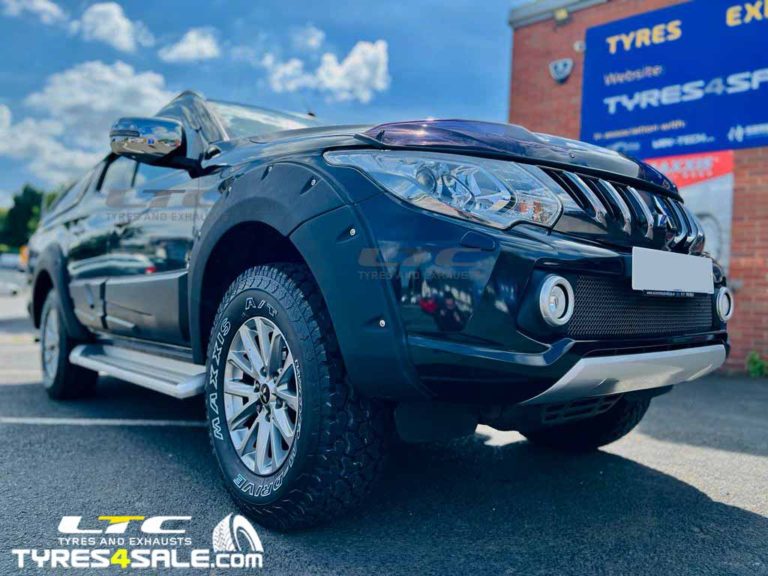 Maxxis All Terrain Wormdrive AT-980E Tyres for Mitsubishi L200