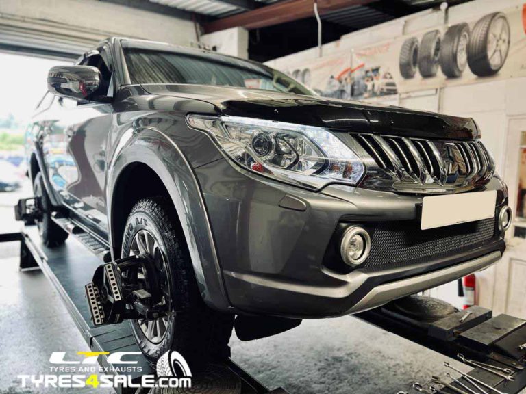 Hawkeye 4 Wheel Alignment Tracking available at LTC Tyres and Exhausts
