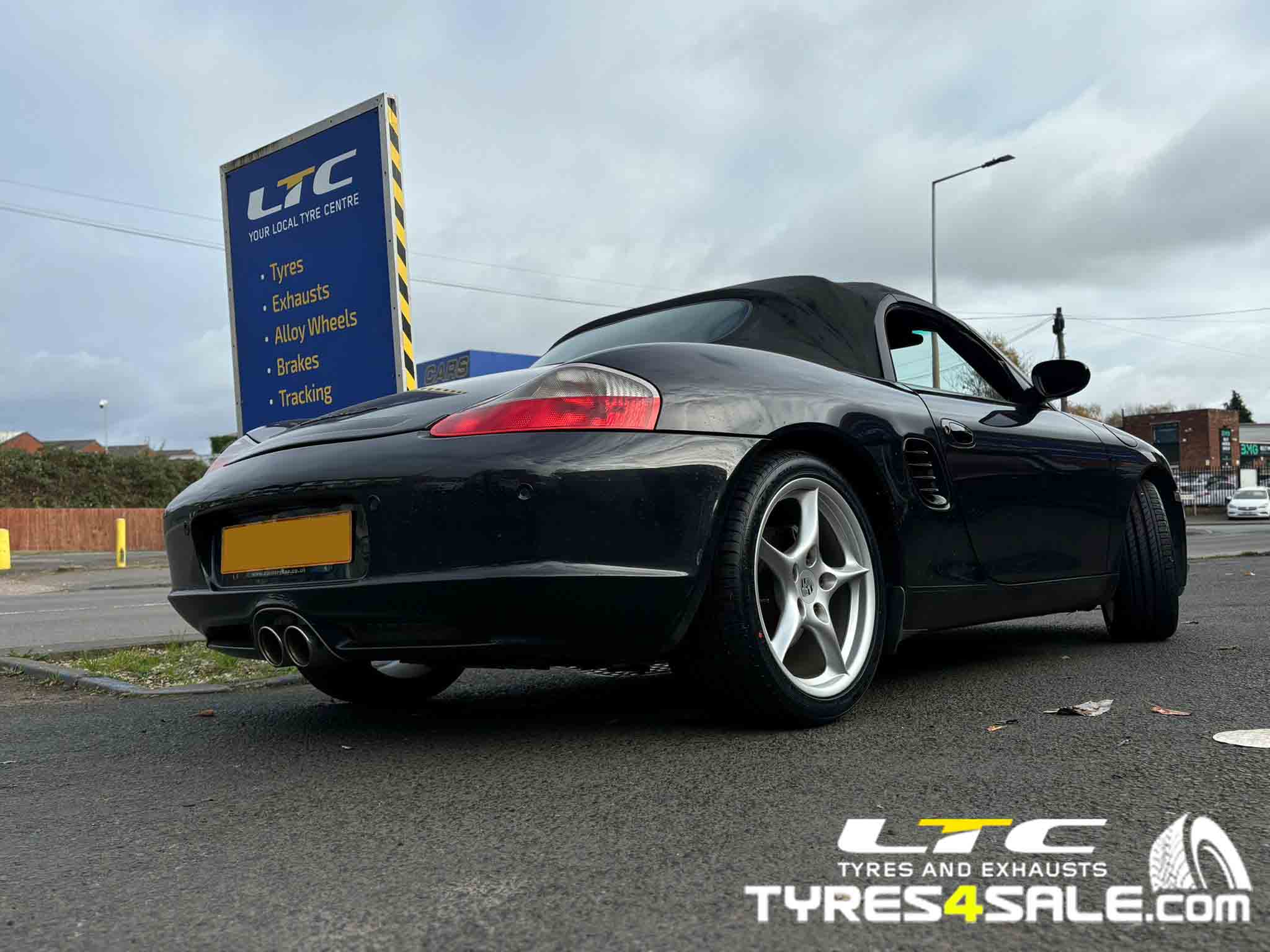 NEXEN N FERA SU1 Tyres for Porsche Boxster Staggered setup