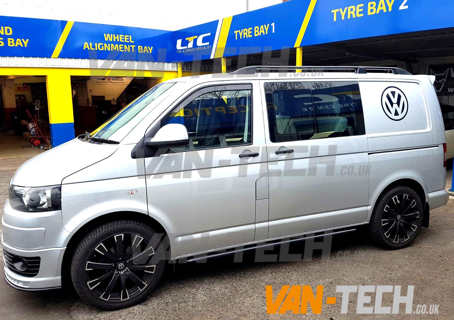 VW-Transporter-T5-with-20-inc-calibre-manhattan-alloy-wheels-1