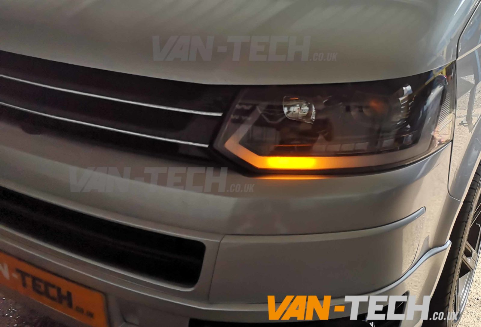 rhdr VW Transporter T5.1 Light Bar Headlights Dynamic Indicators 2010-2015