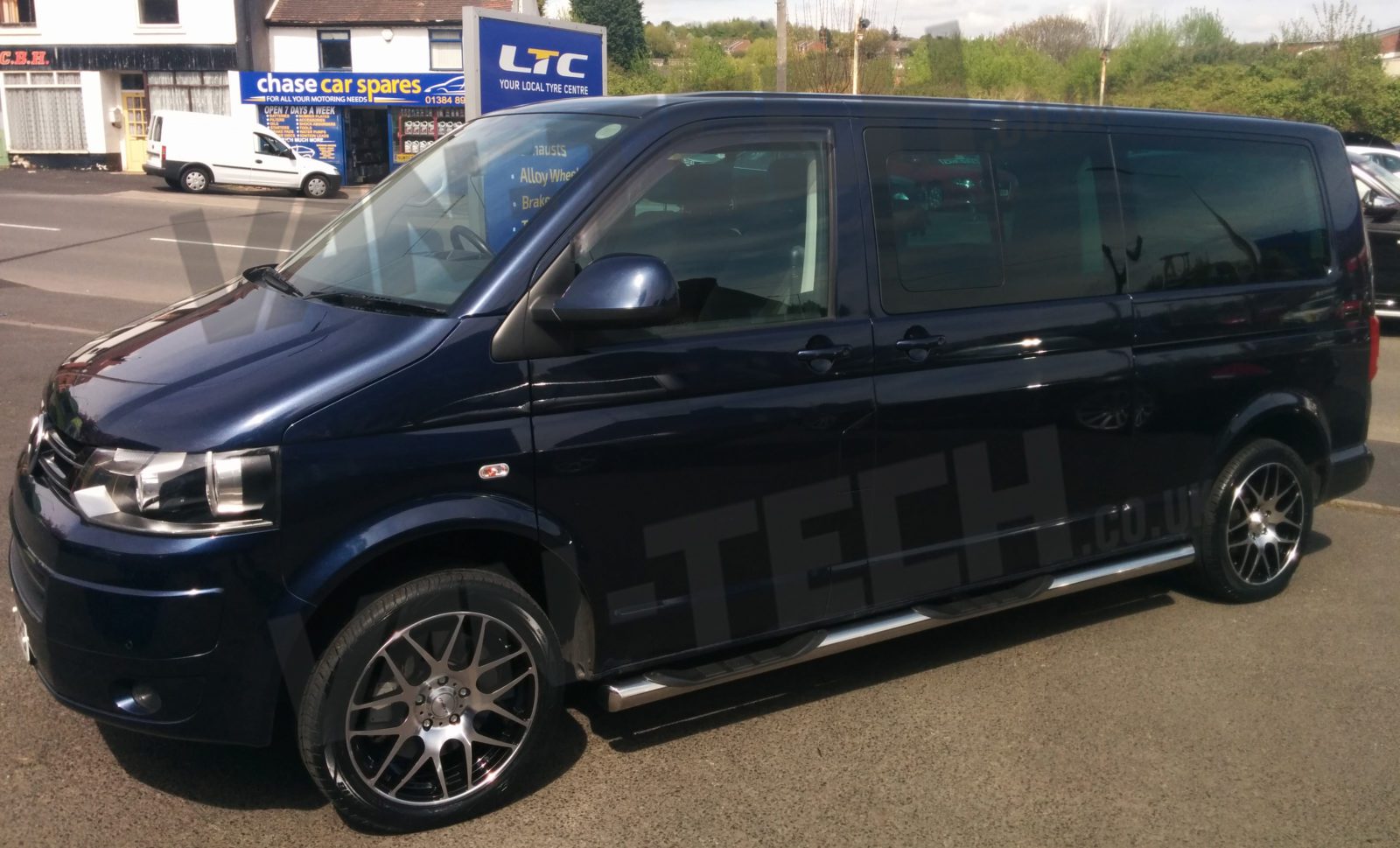 vw-transporter-t5-side-bars-stainless-steel-side-bars-with-four-steps-2 VW T5 T5.1 T6 SWB LWB Transporter Slashed End Side Bars with Four Steps