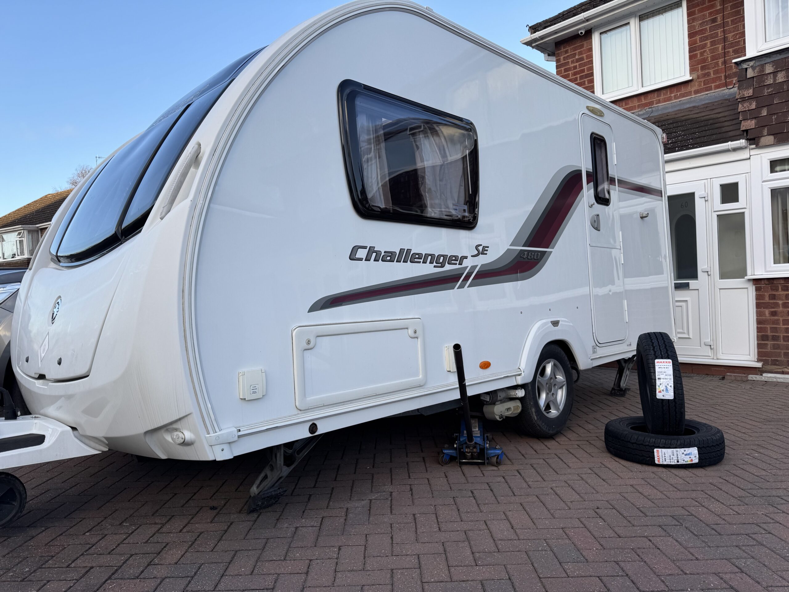 caravan tyres fitted at home, mobile tyre fitting, ltc tyres in Brierley Hill, KIngswinford tyres 