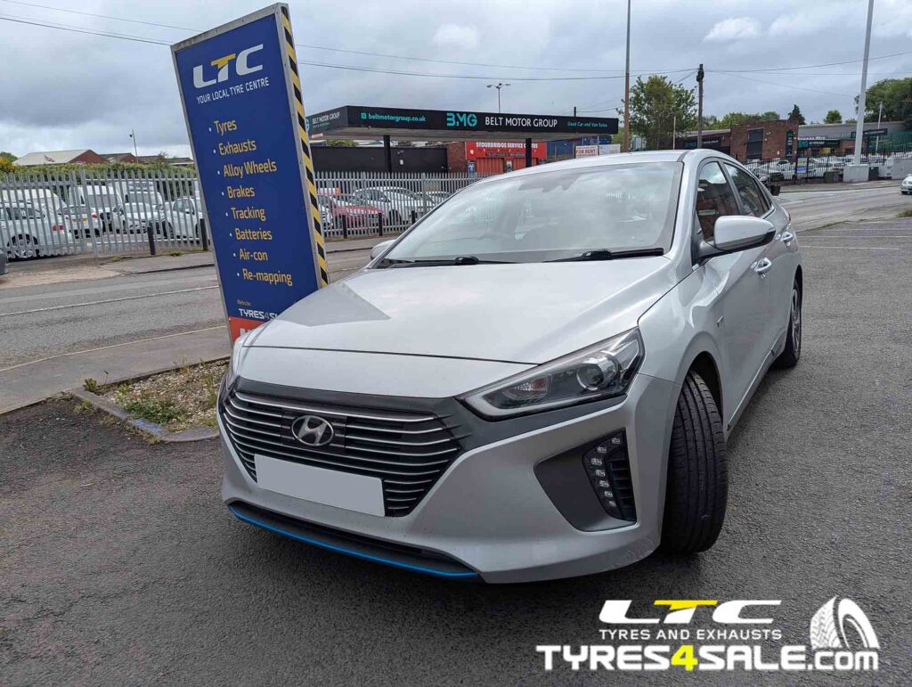 Maxxis HP5 19565 15 95V XL Tyres for Hyundai IONIQ available