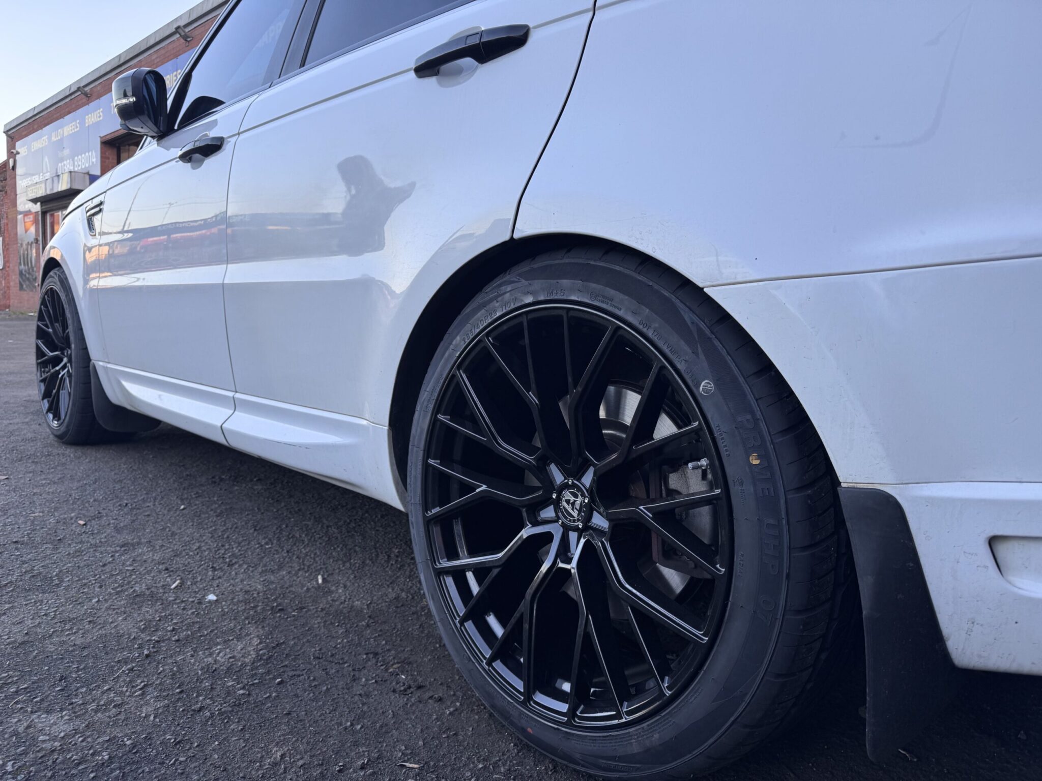 Range Rover alloy wheel repair and refurbishment at LTC Tyres and Exhausts Stourbridge