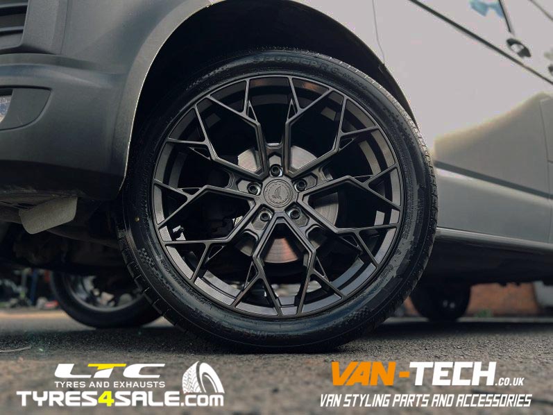 JBW Venom-R VW Alloy Wheels 20" for Transporter T6 and a set 275/40 20 106W XL Tyres